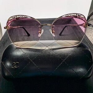CHANEL Rimless Glasses w/ Cat Eye Gold Filigree Details